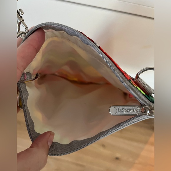 Vtg Y2K LeSportsac Artist Edition Fafi bag purse silver pink Alice in Wonderland - Picture 5 of 8